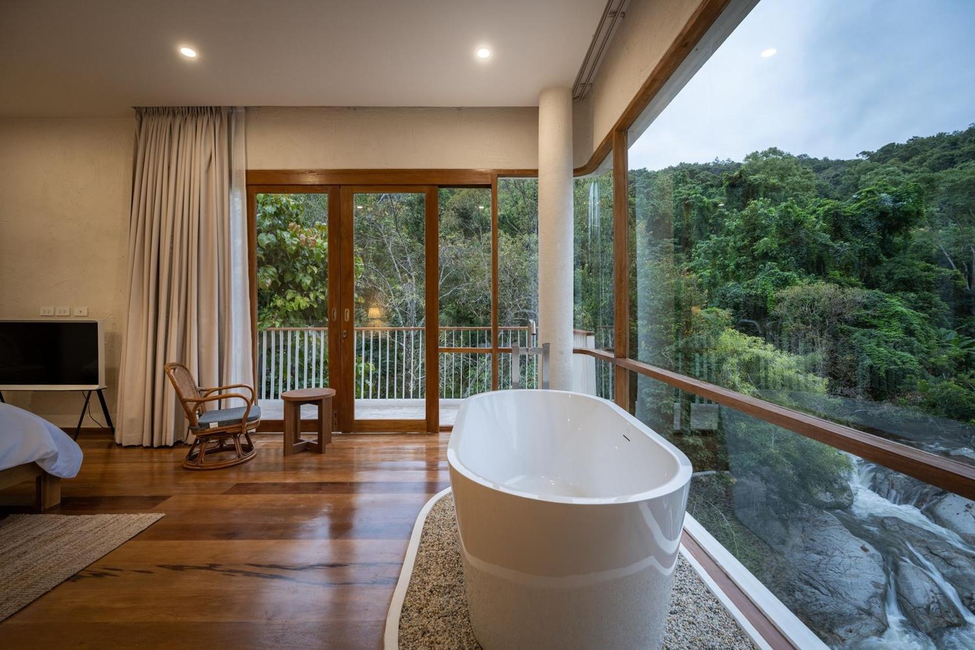 Taryn Tara Cafe And Stay Chiang Mai Bagian luar foto
